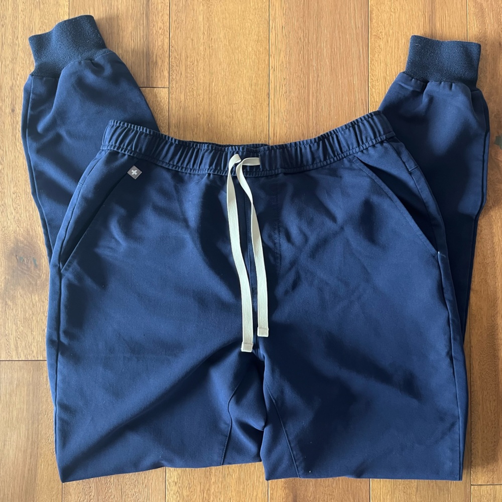 Figs Jogger Scrubs